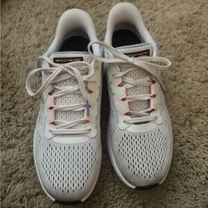 Sketchers